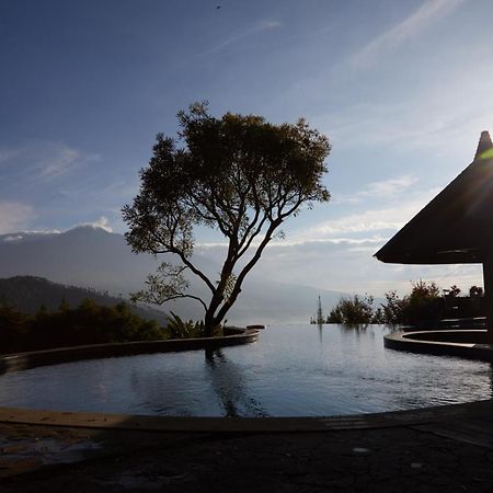 Jambuluwuk Convention Hall & Resort Batu Бату Екстериор снимка